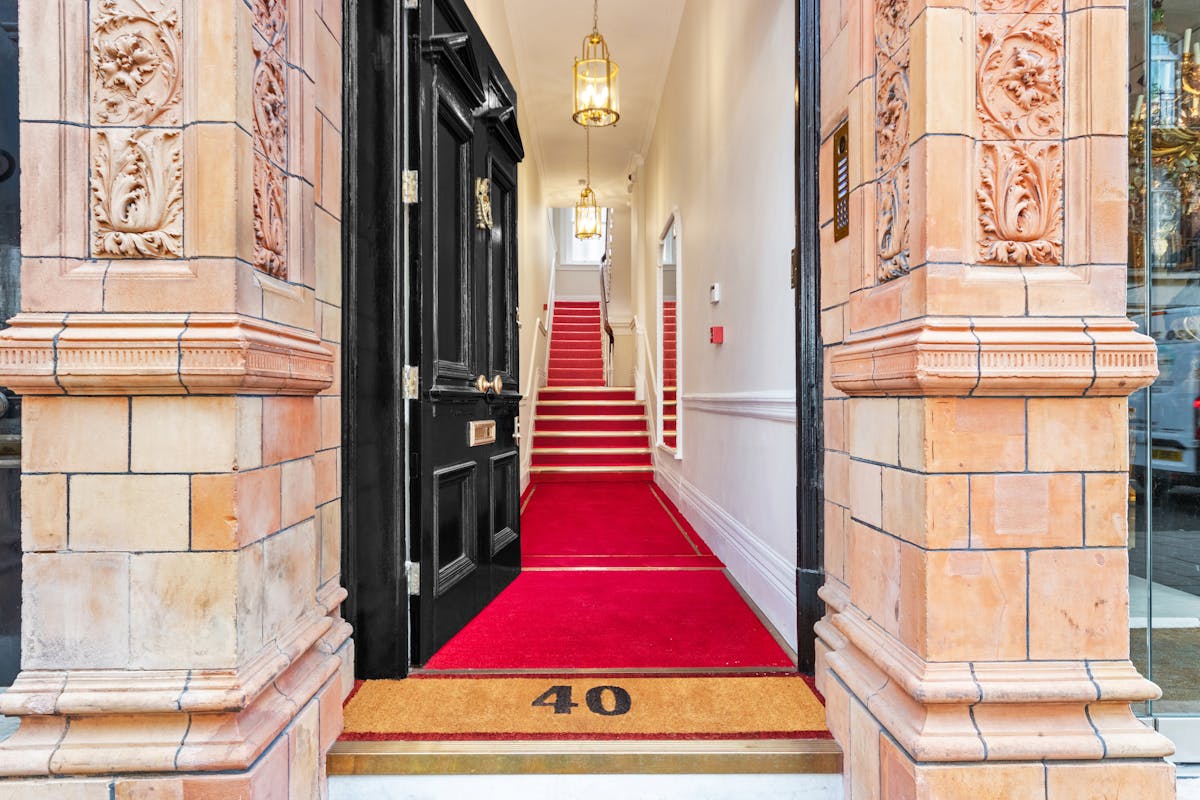 Ddfaa12798788f6f2c8a392ea78cd2f9 Entrance 2