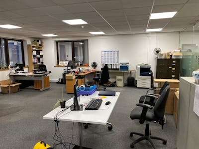 Unit 2 Chiltern Court, Chesham, Office To Let - IMG_0041.JPG