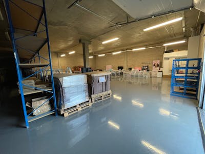 Units G3/G10 Silverbox House, Wembley, Industrial To Let - IMG_7273.JPEG