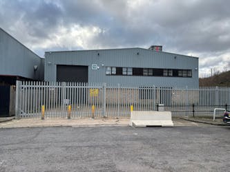 Unit 13, Gateway Trading Estate, White City, Industrial / Warehouse To Let - 1be25a5d-7793-4473-807d-eef10413ecd7.jpg - More details and enquiries about this property