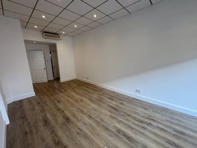 92 Willesden Lane, London, Retail To Let / For Sale - IMG_6908.jpg