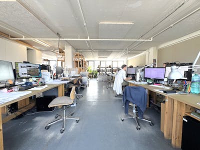 Unit 31, Regent Studios, 8 Andrews Road, London, Industrial To Let - IMG_7418.JPG