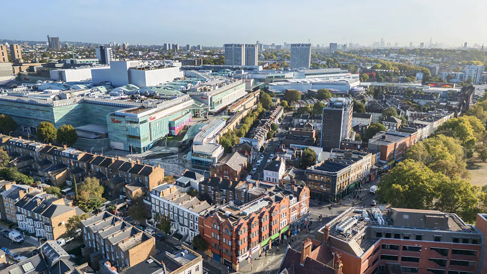 Lawn House, London, Office To Let - 1-6acf62f20b0c5-1530894-1a13a1a5c989c-002-1-1.jpg