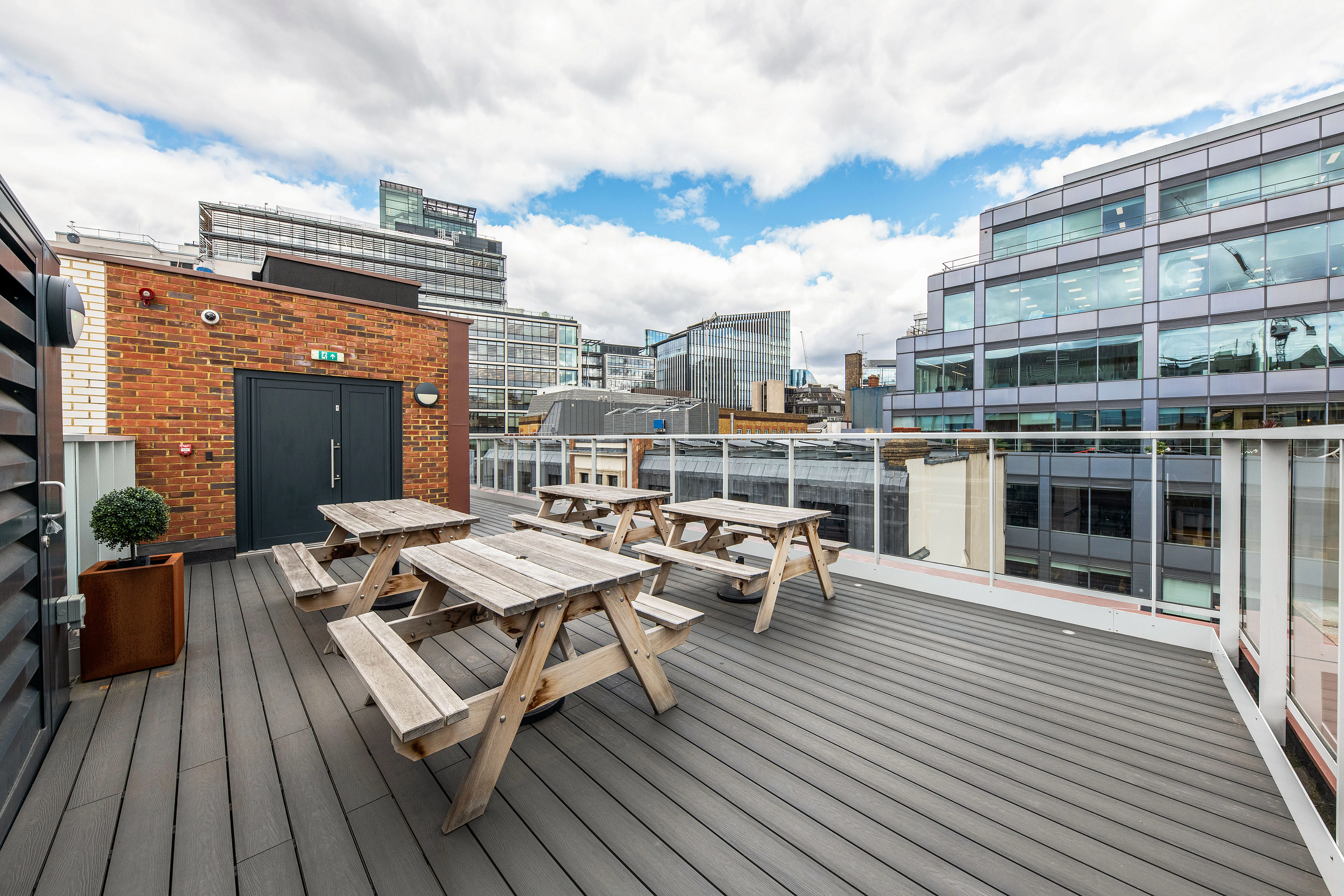 Holyer House, London, Offices To Let - holyer house 4497 terr2.jpg