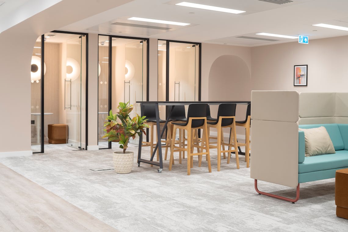 MC4323-2841-HR.jpg 64 North Row, London, Office To Let - MC4323-2841-HR.jpg