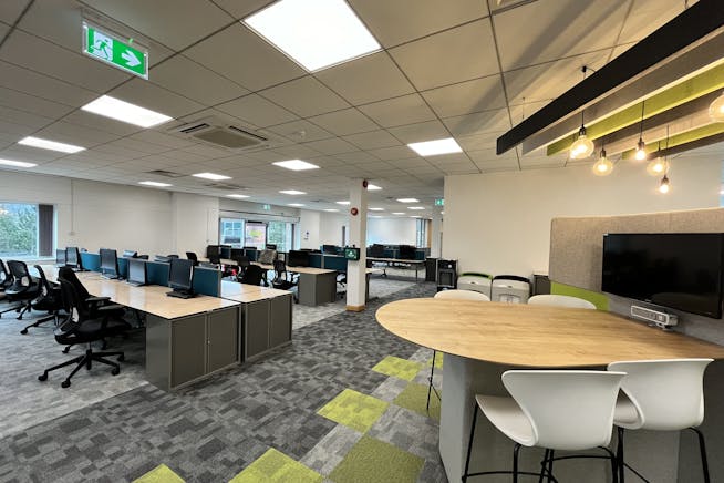 2410 Aztec West, Almondsbury, Bristol, Office To Let - IMG_7885.jpeg 2410 Aztec West, Almondsbury, Bristol, Office To Let - IMG_7885.jpeg