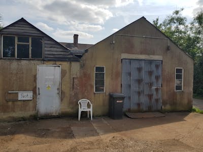 Ground Floor Workshop, Bewlay Cottage, Uckfield, Industrial To Let - 20250822_135639.jpg