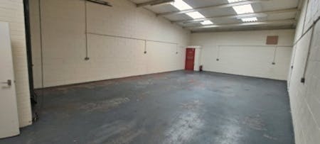 12 Enterprise Way, Triangle Industrial Estate, London, Industrial/Logistics To Let - Picture1.jpg