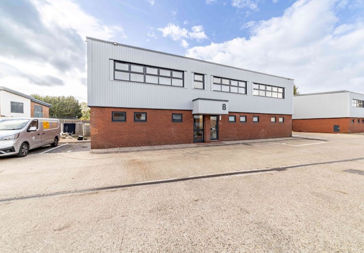 Unit 8 Heron Industrial Estate, Reading, Industrial / Warehouse To Let - Heron Industrial Estate  Reading121.jpg