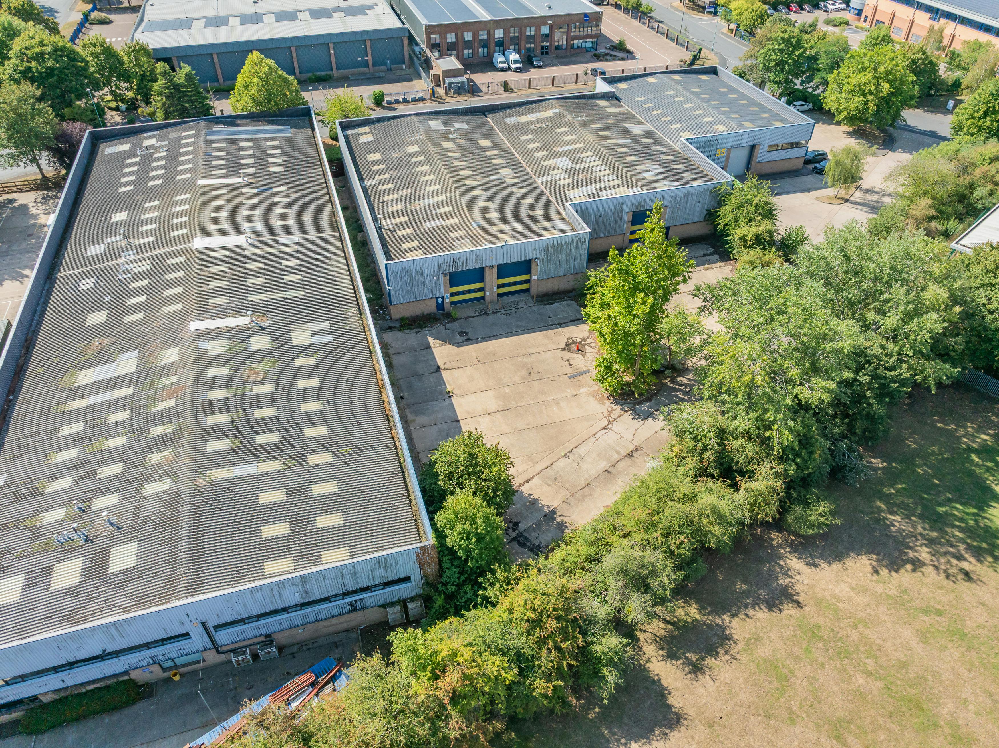 Industrial Unit in Tewkesbury - photo 3