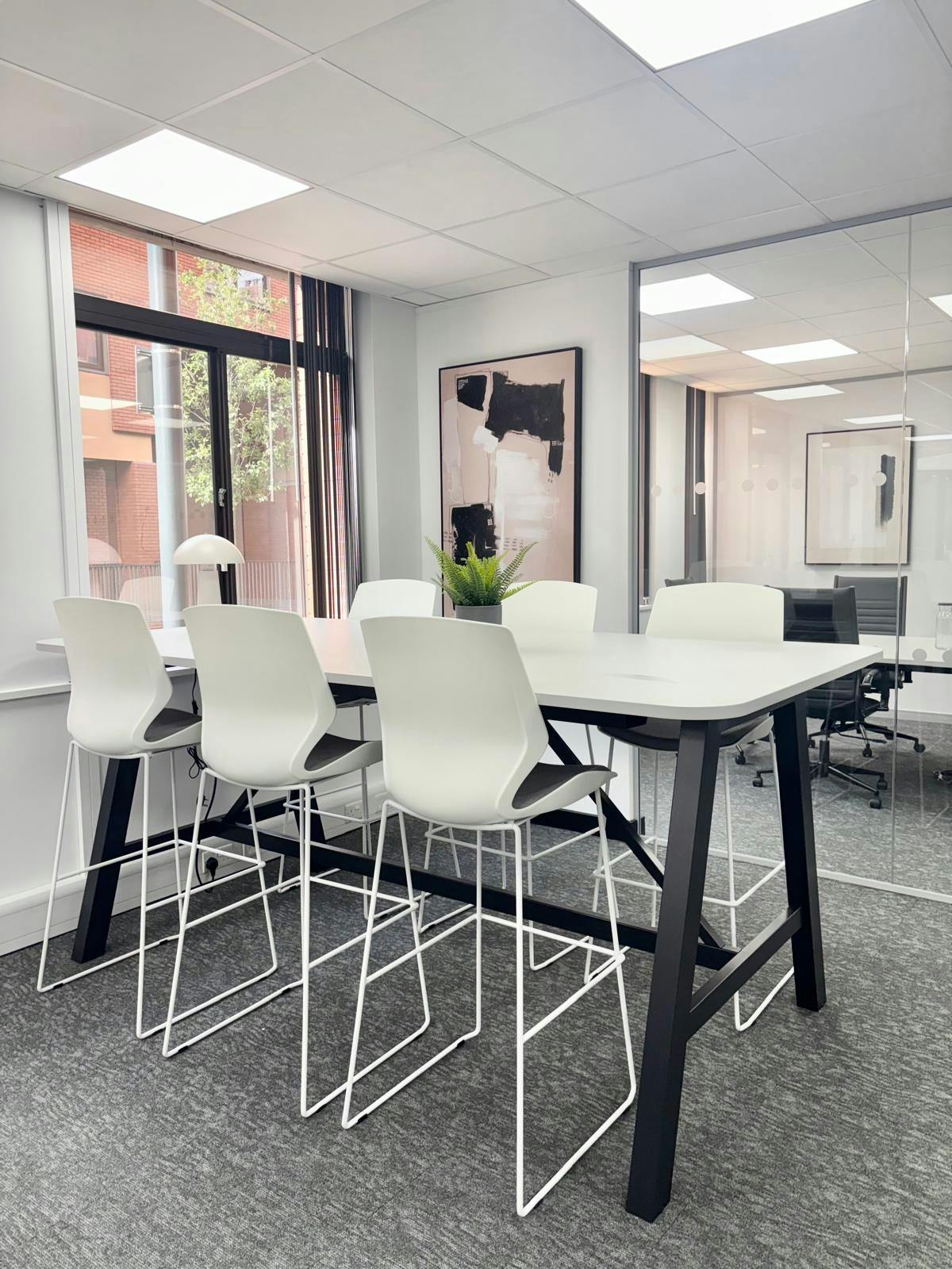 Oxford House, Leeds, Offices To Let - 1cc6b46b3f25455cb6a8ce60124ba336.JPG