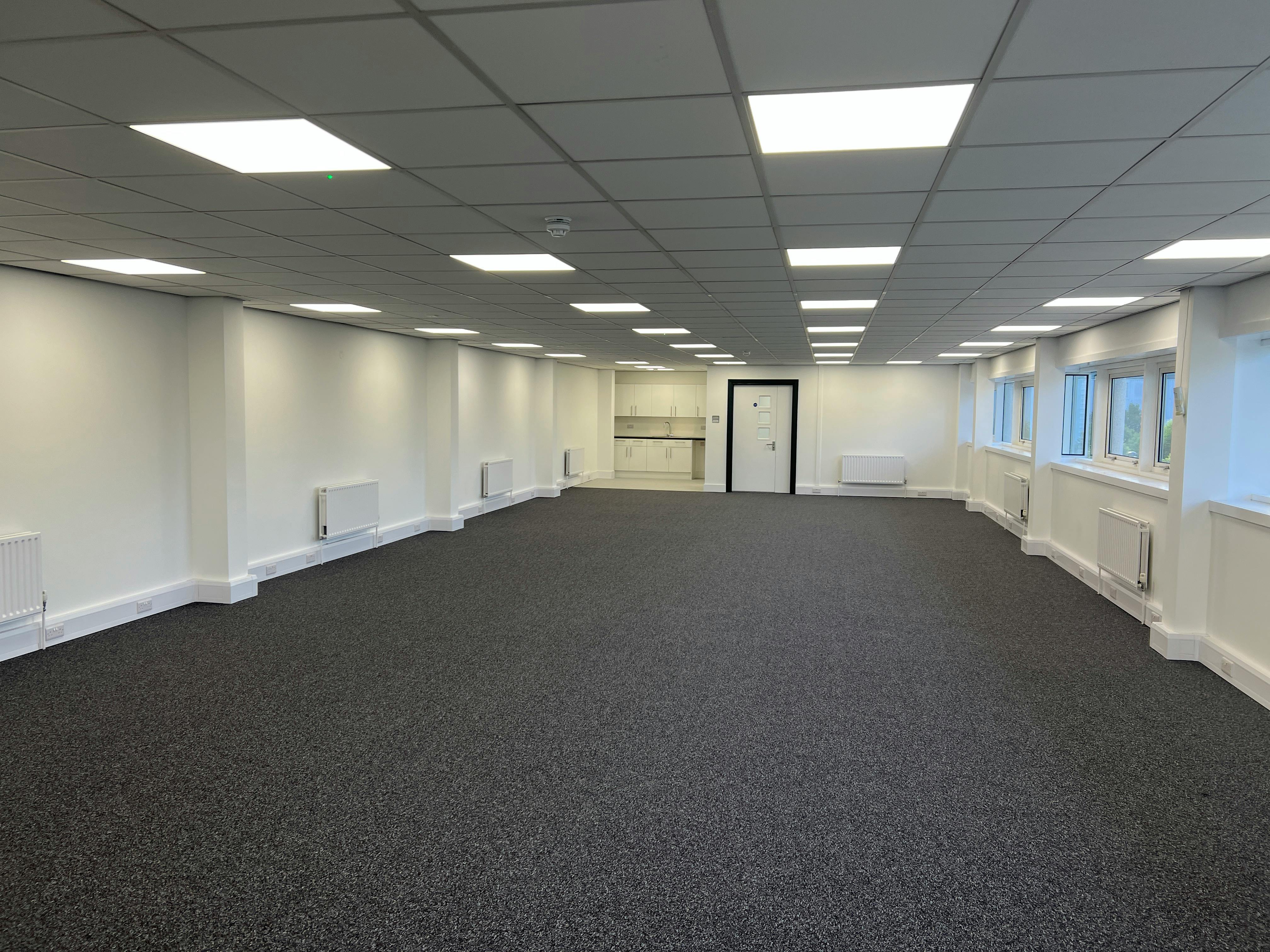 Industrial Unit in Portsmouth - photo 3