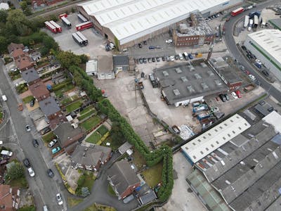 Oak House, Stockport, Industrial/Logistics / Land / Open Storage To Let - dji_fly_20250901_102750_0_1756718870689_photo_low_quality.jpg
