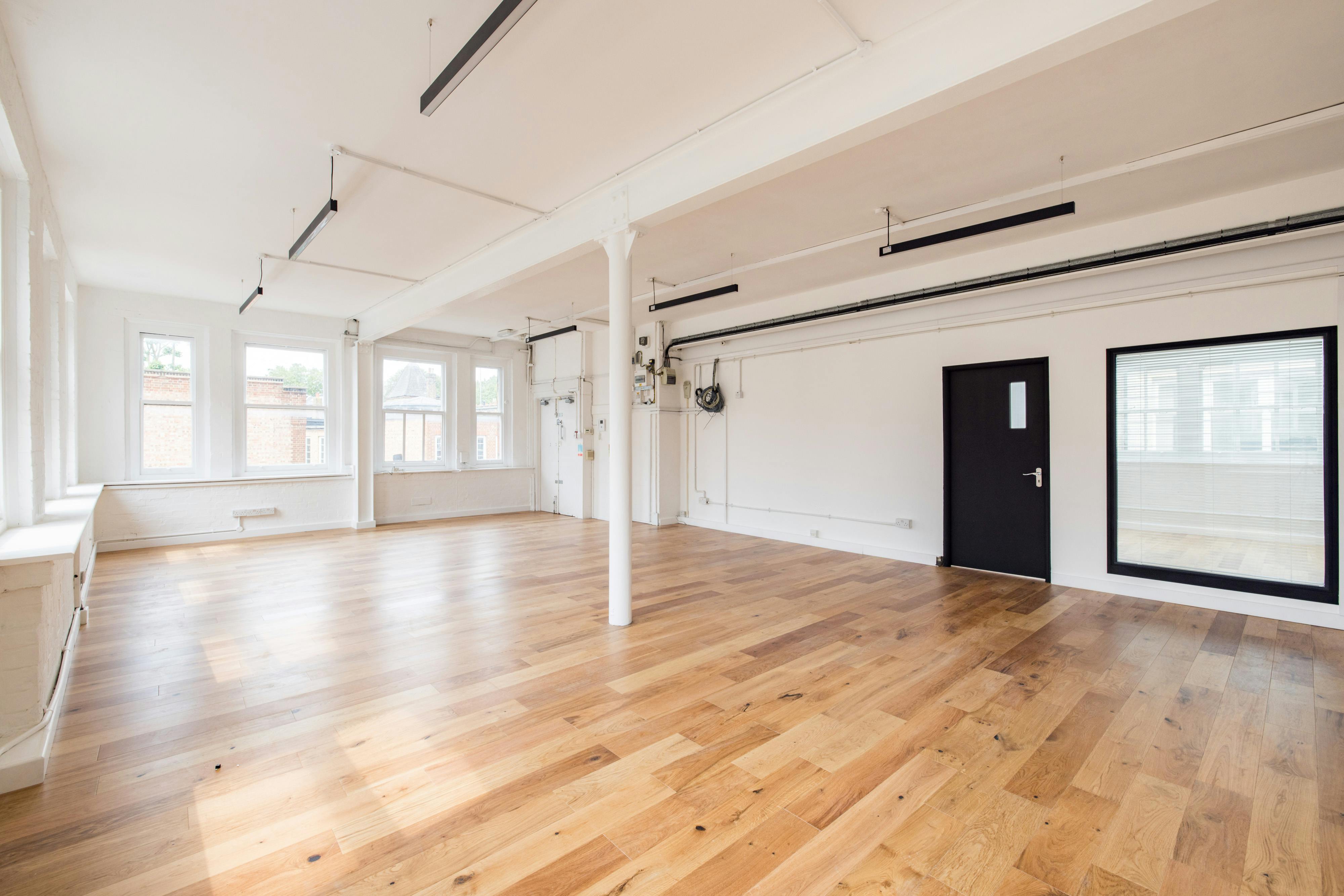 Office (E Class) –  172 Arlington Road - 172ArlingtonRoad13.jpg