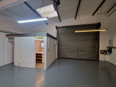 1 Palmers Road Industrial Estate, Emsworth, Industrial / Motortrade / Warehouse To Let - 20250108_105047.jpg