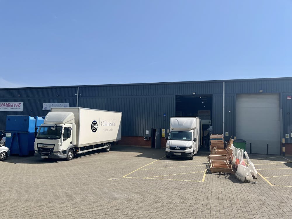 Unit 2 The Swallowfield Centre - IMG_6525.jpg