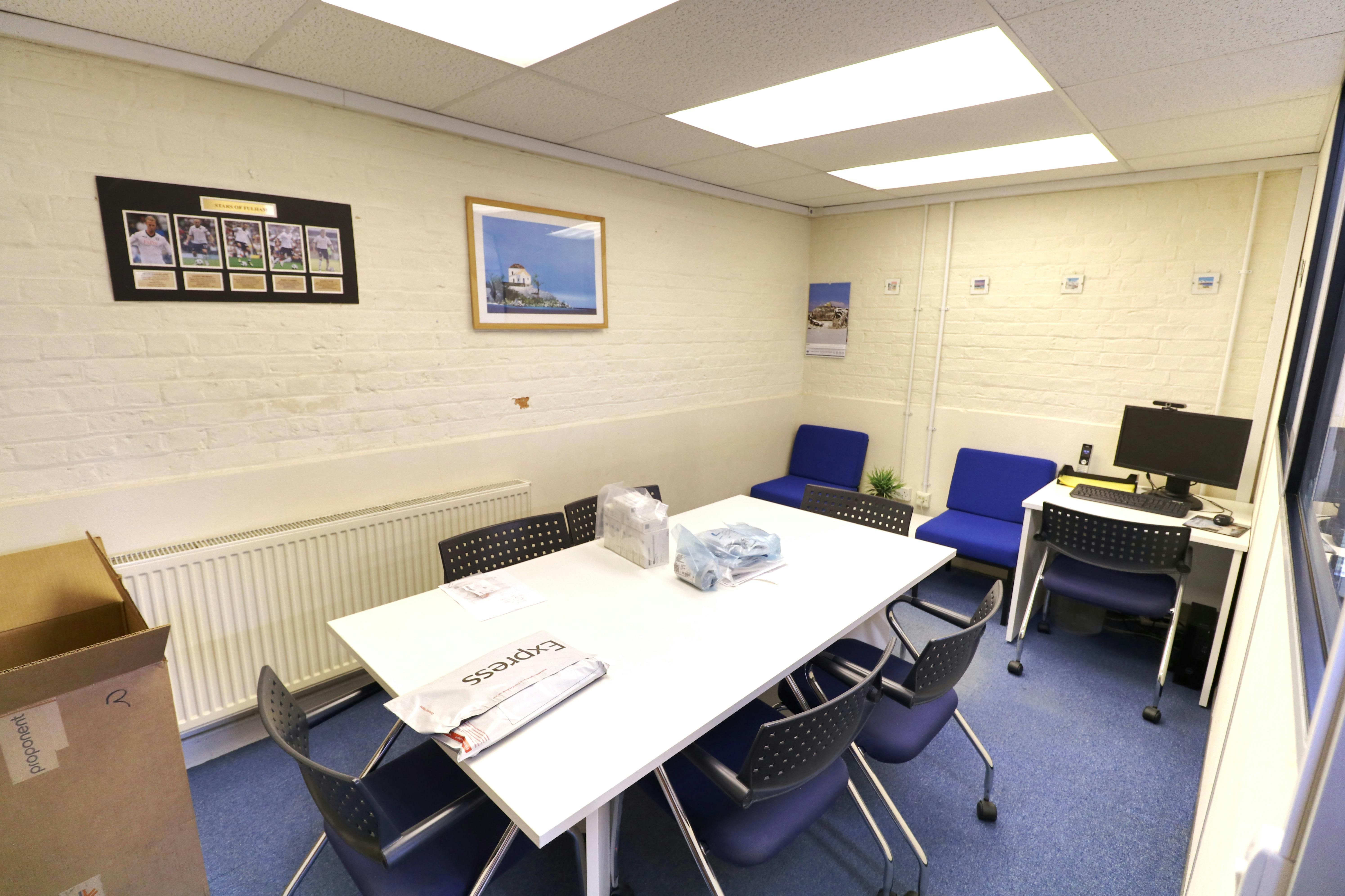 Unit 2 Guidepost, Naldred Farm Offices, Haywards Heath, Industrial / Office / Retail To Let - Meeting room first floor.jpg