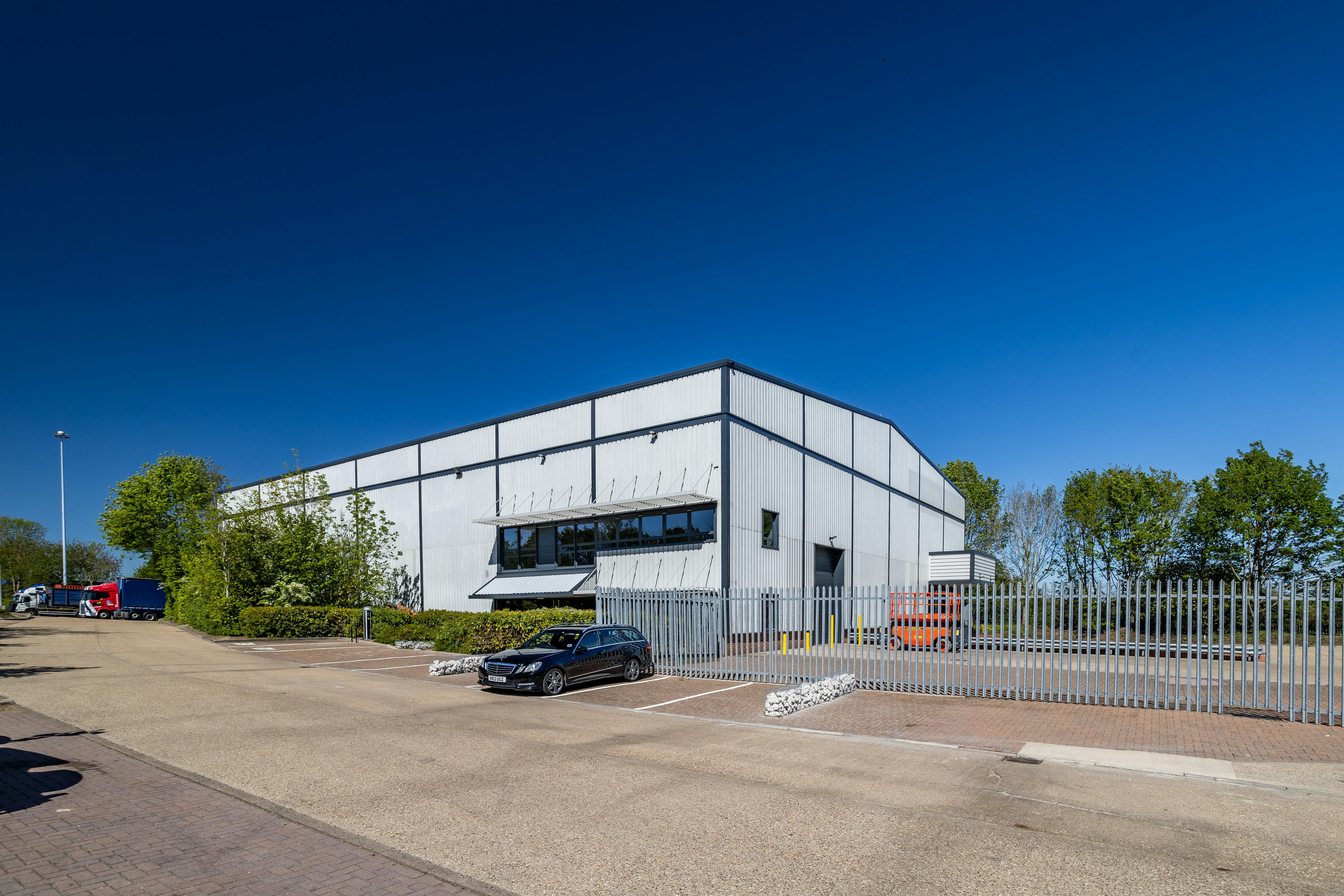 Crawley Crossing, Unit 3, Milton Keynes, Distribution Warehouse To Let - Crawley Crossing - Jct 13-128.jpg