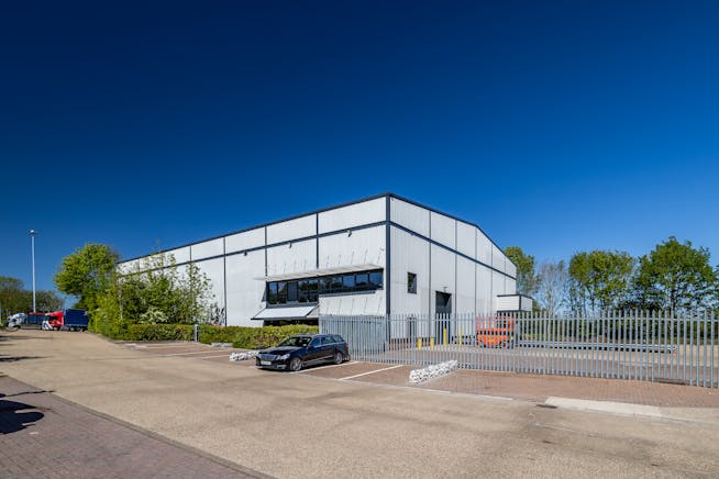Crawley Crossing, Unit 3, Milton Keynes, Distribution Warehouse To Let - Crawley Crossing - Jct 13-128.jpg