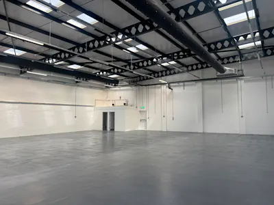 Units 2, 4 & 5 Devon Street, Peckham, Industrial To Let - c9d44038-ba7b-4ffd-86b7-dfbd6a945e7e.JPG
