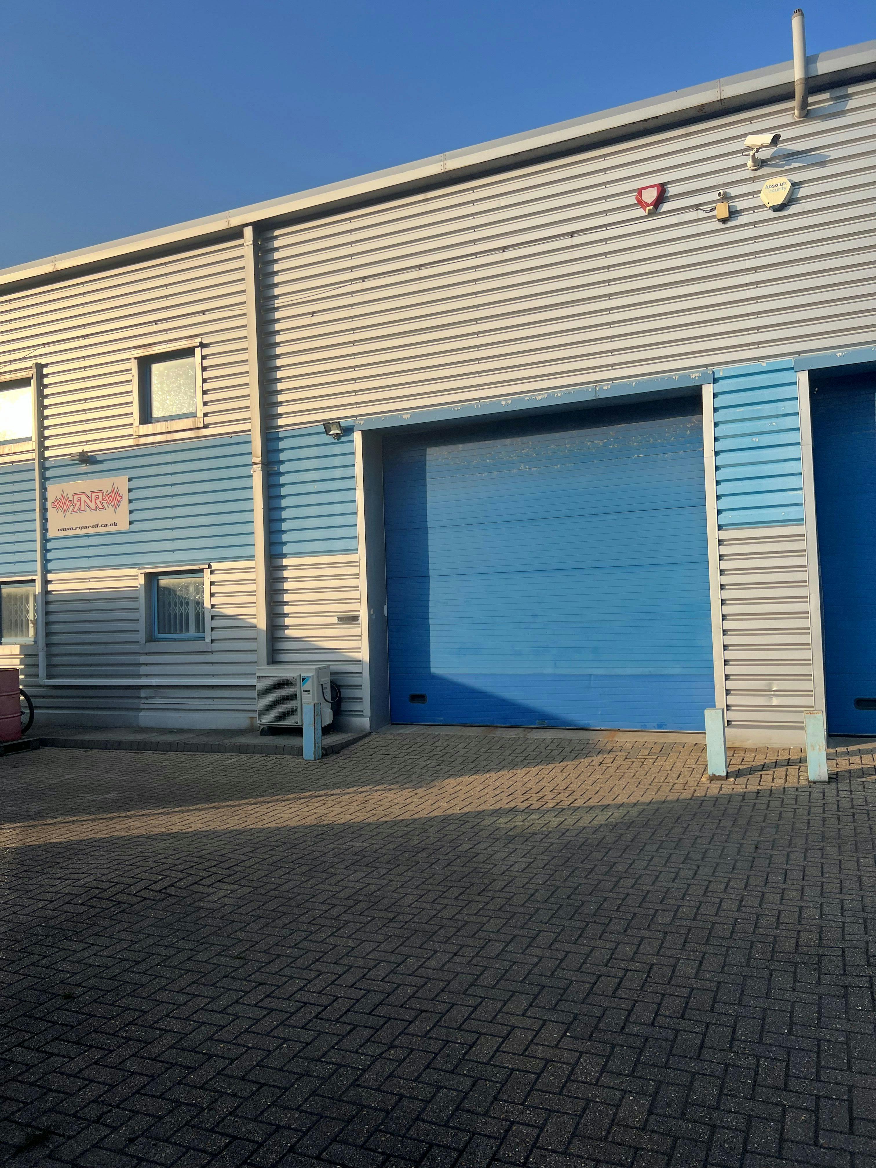 Unit 2, Corium House, Godalming, Industrial / Warehouse To Let - IMG_6080.jpg
