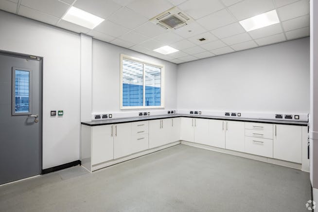 Unit 12, South Lancashire Industrial Estate, Ashton in Makerfield, Industrial / Warehouse Lease Assignment - 12.jpg