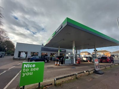 Unit 1, North Road, Retford, Retail To Let - Image 1