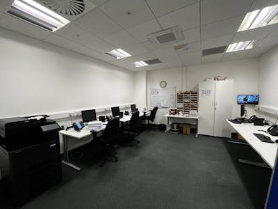 40 - 42 Watney Market, London, Office To Let - IMG_8539.jpg