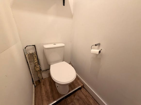 67 Southchurch Road, Southend-on-Sea, Retail To Let - WhatsApp Image 2026-04-07 at 17.10.53 (2).jpeg