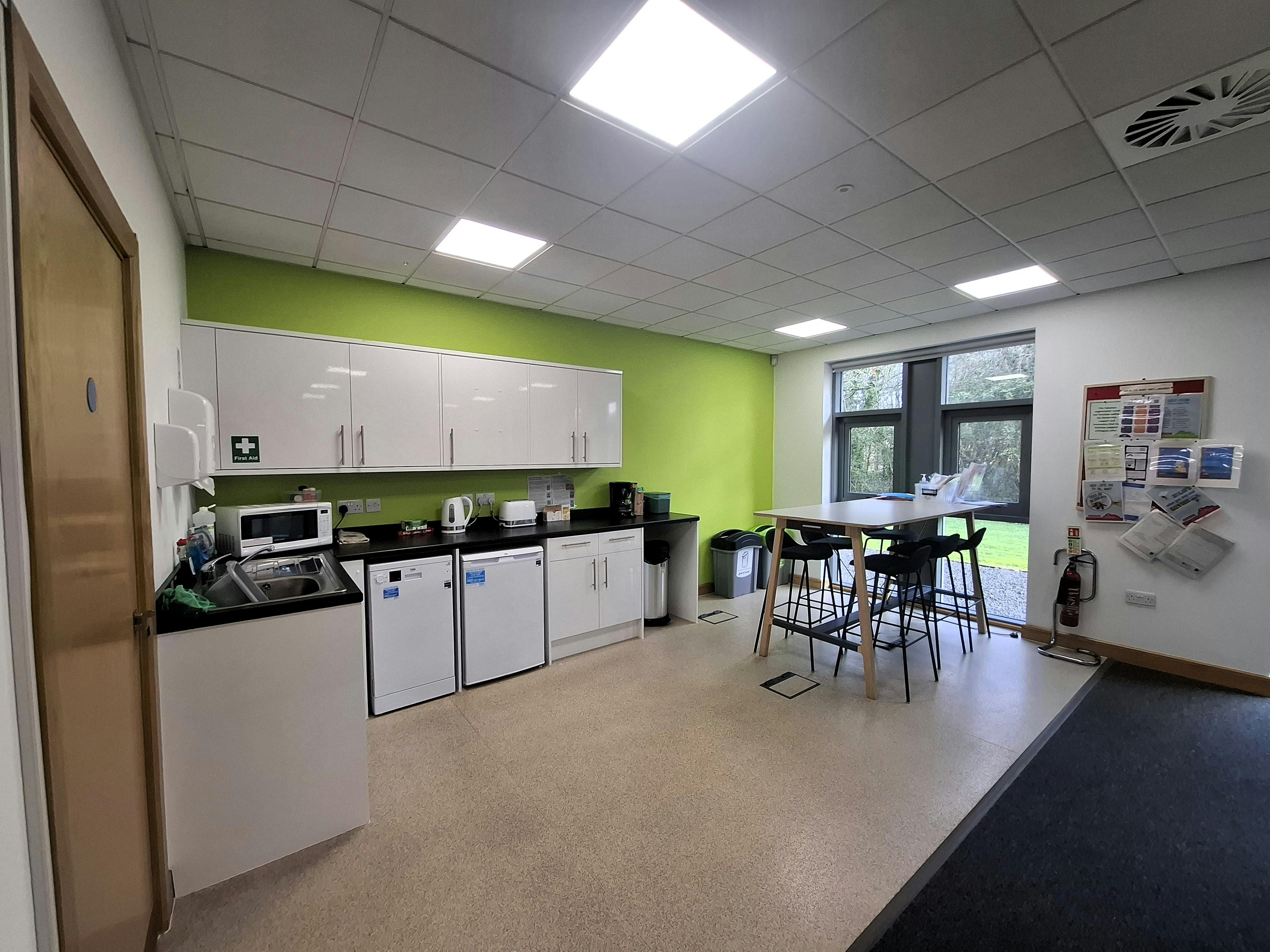 Office in Worcester - photo 4