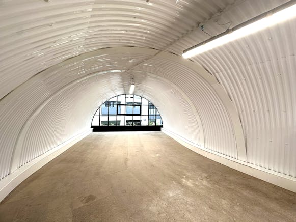 Arch 16a Goswell Hill, Windsor, Leisure / Offices / Retail To Let - IMG_5216.JPEG