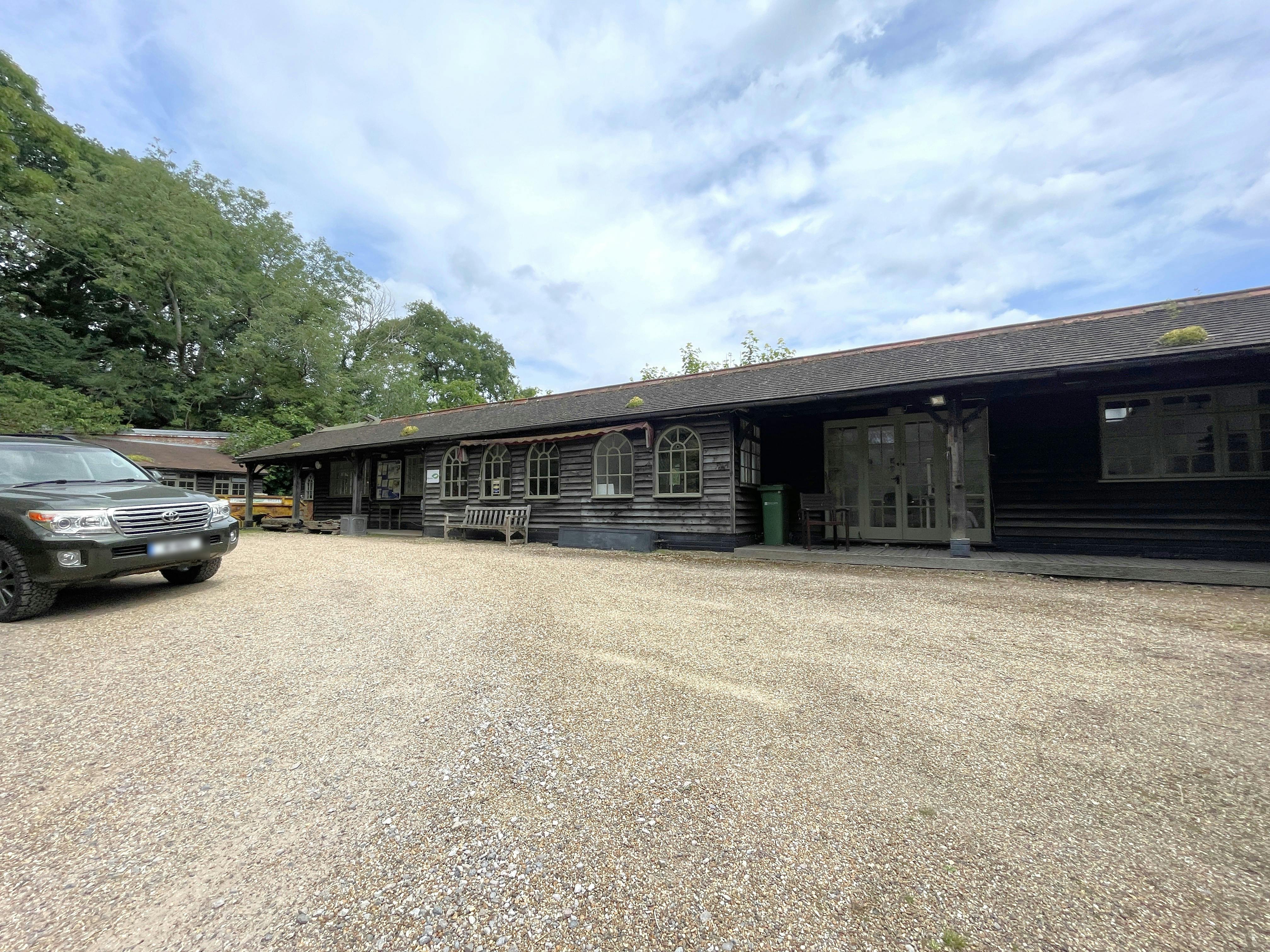 Offices At Burleys Corner, South Holmwood, Office To Let - IMG_9035 edit.jpg
