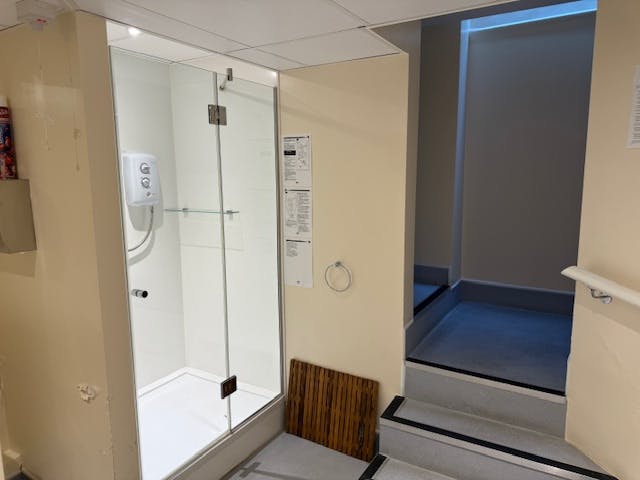 130 Fleet Street, London, Offices To Let - Bmt shower room