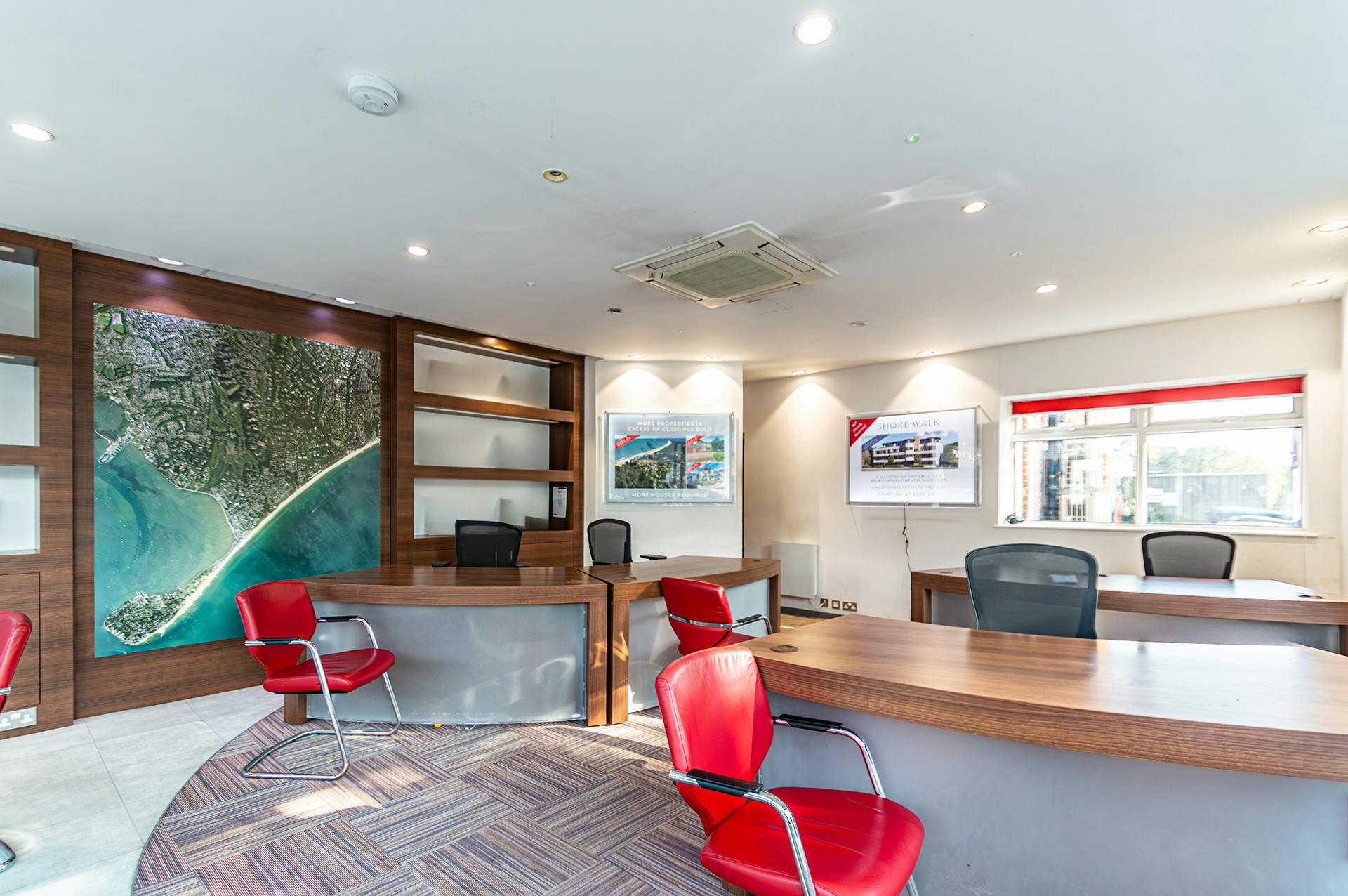 Retail/Shop in Poole - photo 3