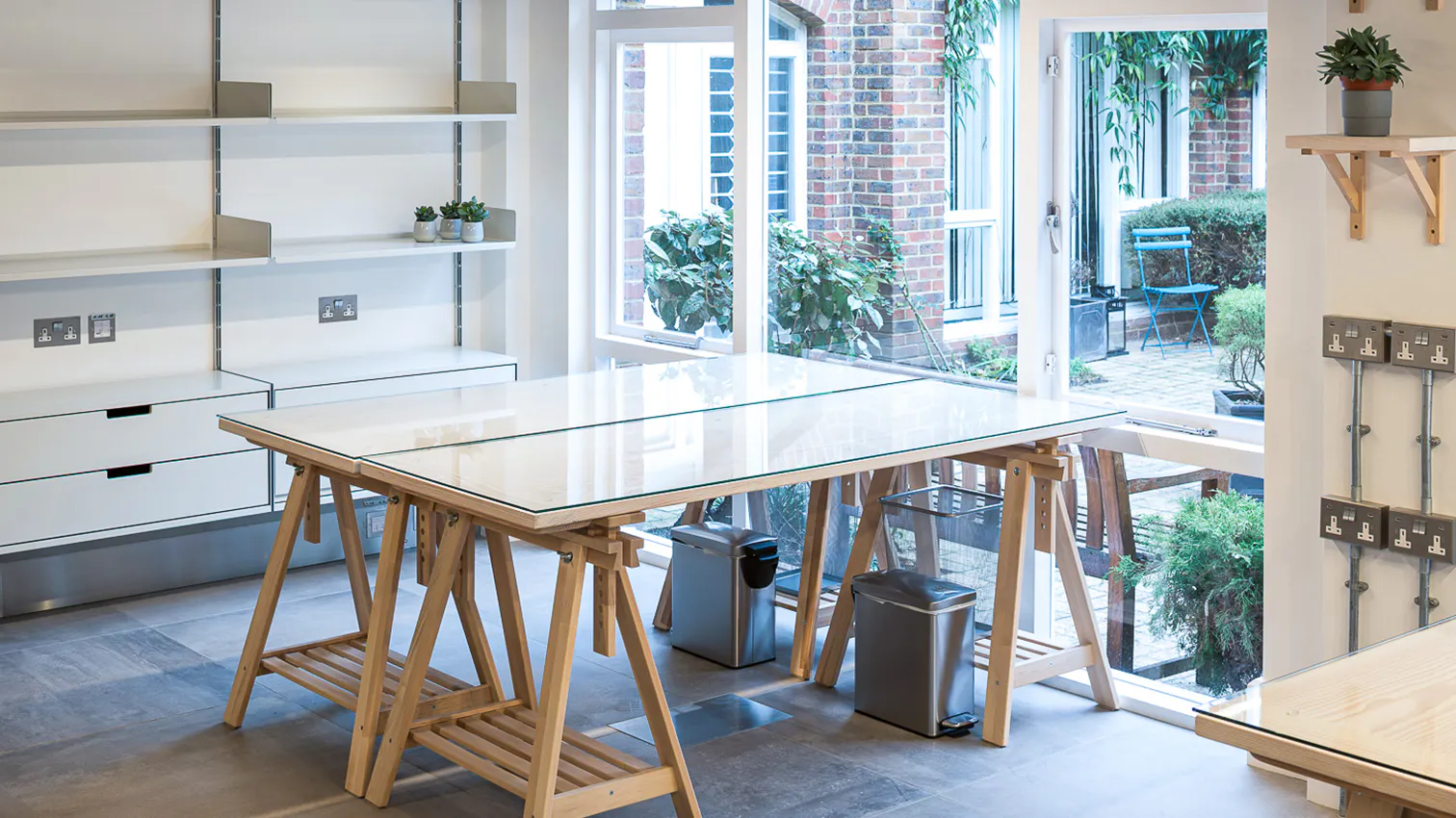 3 Bramber Court, 2 Bramber Road, Kensington, Office To Let - 3 Bramber Court 2 Bamber Rd W14 Office 2 2.jpg