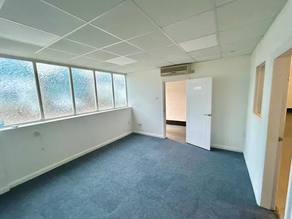 Unit 9a Britannia Estate, Leagrave Road, Luton, Industrial To Let - Image 4.jpg