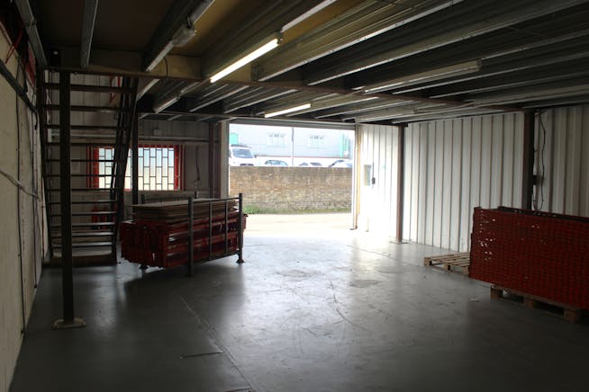 Unit A Circle Line House, Harlow, Industrial To Let - IMG_0815 edited.JPG