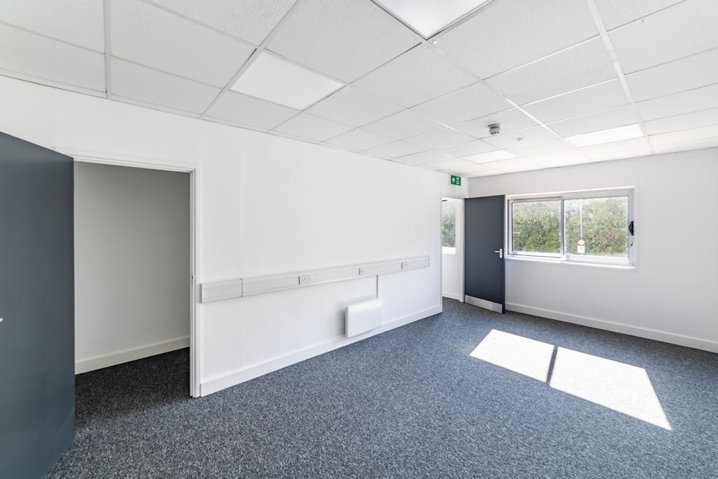 Unit 7 Barratt Industrial Pk Luton89