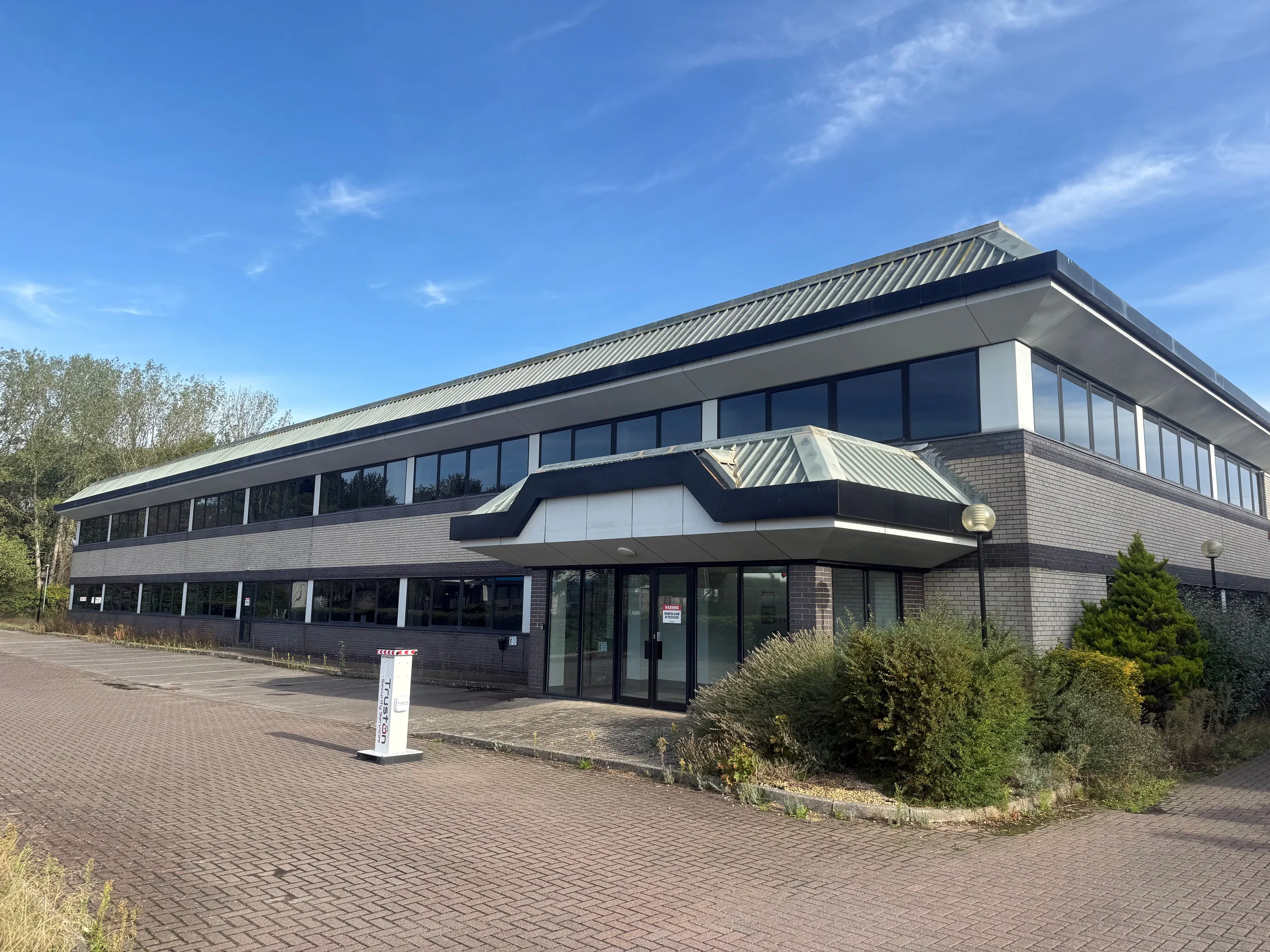 Unit 4 Pagoda, Westmead Drive, Westmead Industrial Estate, Swindon, Industrial To Let / For Sale - Front elevation 8.jpg