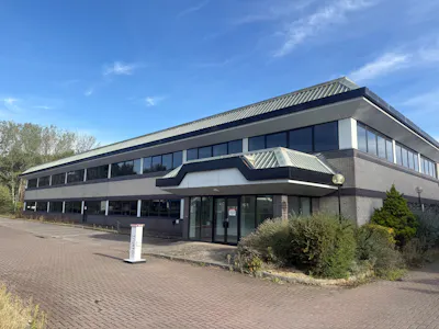 Unit 4 Pagoda, Westmead Drive, Westmead Industrial Estate, Swindon, Industrial / Warehouse To Let / For Sale - Front elevation 8.jpg