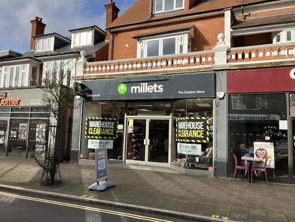 158 Fleet Road, Fleet, Retail To Let - IMG_0362.JPG