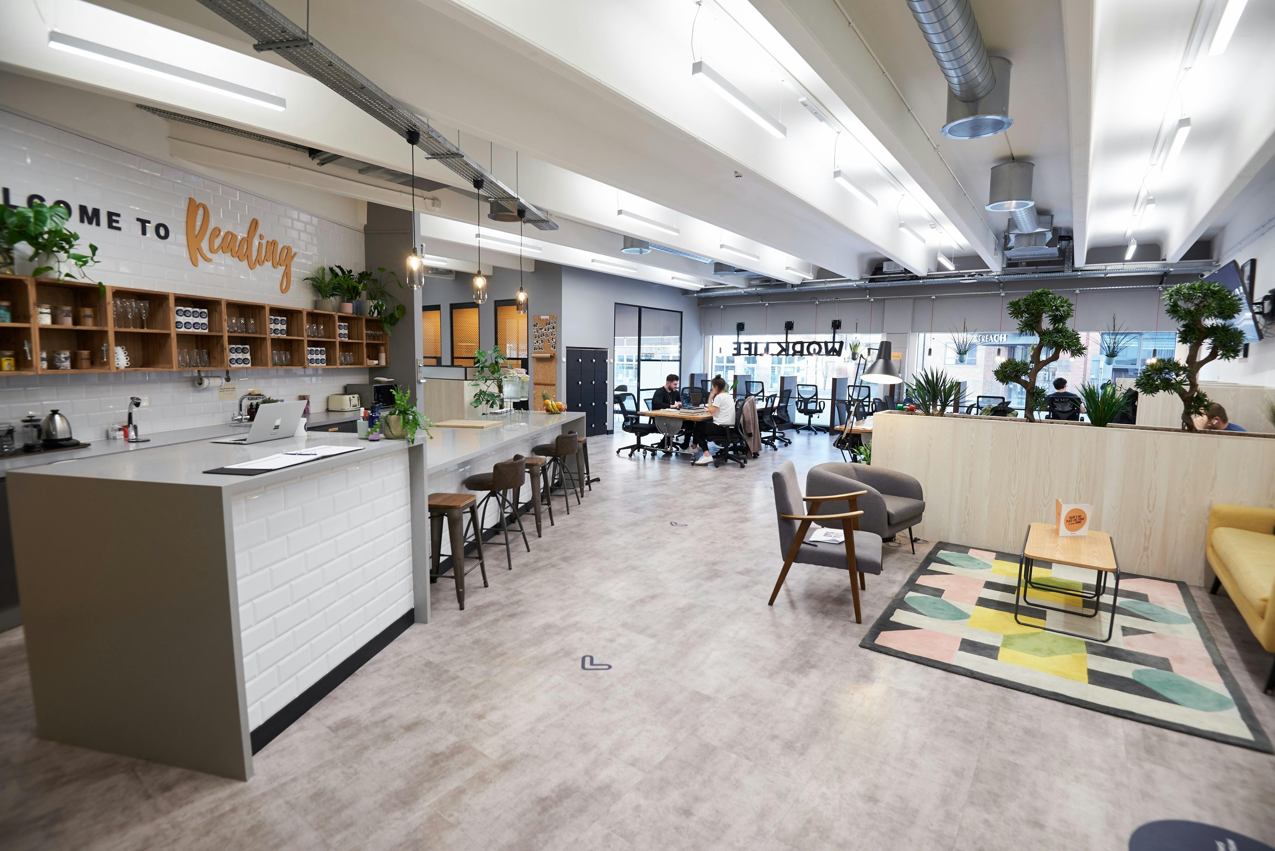 Office in Reading - photo 3