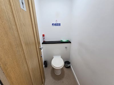 305A Bolton Road, Bury, Office To Let - WC 2