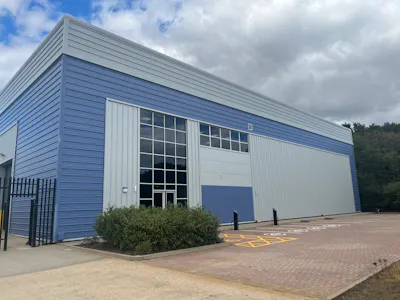Units 5 & 6 South Cargo Centre, Feltham, Heathrow, Industrial / Warehouse To Let - IMG_4145.jpeg