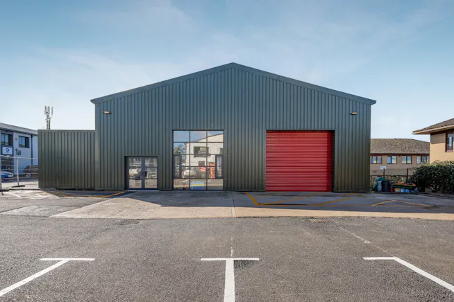 4 Jefferson Way, Thame, Industrial / Other / Retail To Let - 4 JEFFERSON WAY FRONT 2jpg.jpg