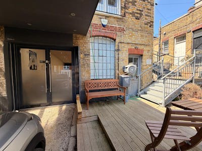 11 Ashleigh Drive, Leigh-On-Sea, Office To Let - WhatsApp Image 2026-04-28 at 13.54.03 (6).jpeg