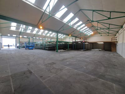 Discovery Park, Stockport, Industrial/Logistics To Let - 20250701_120654.jpg