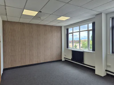 Europa Business Park, Cheadle, Industrial/Logistics / Office To Let - 20260619_132147.jpg