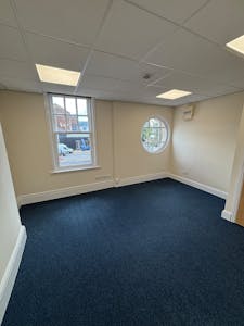 Offices, 70 Waters Green, Macclesfield, Office To Let - IMG_5441.jpg