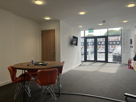 Fairbank House, 5-7 Moorfield Close, Leeds, Office To Let - IMG_5571.JPG